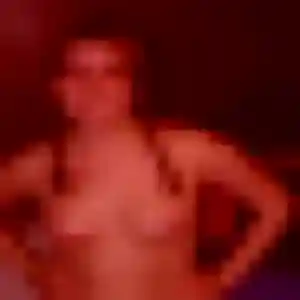 Lena, 40 ans, connectée à Aiffres pour une rencontre coquine