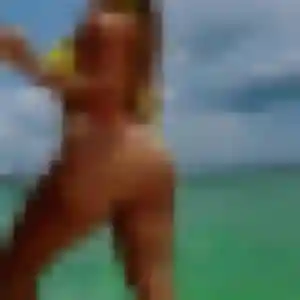 Rejoins Lamia, 42 ans à Andernos-les-Bains en privé
