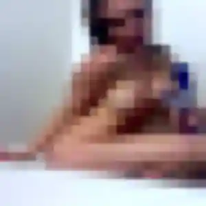 Suzanne, fille de 22 ans veut rencontre sexy à Apt