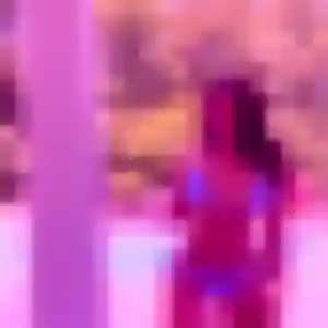 Brune, 22 ans, cherche un rencontre sexy à Avignon