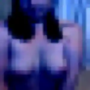 Julie, 22 ans, dispo pour rencontre sexy à Brissac Loire Aubance