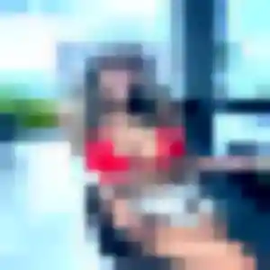 Kenza, 21 ans, cherche un rencontre sexy à Bruguières