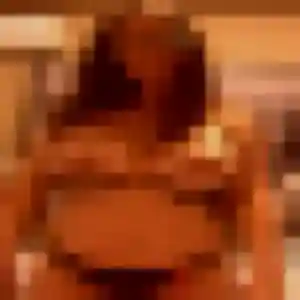 Photo privée de Rym, 24 ans à Caumont-sur-Durance - plan discret