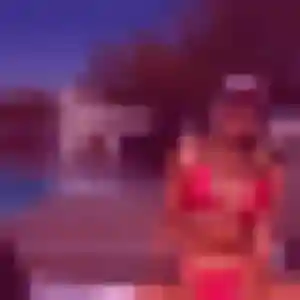 Découvre Nicole, 23 ans à Cébazat en privé