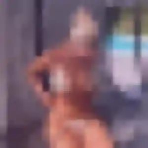 Belle Sabine, 39 ans à Ceyrat - la contacter