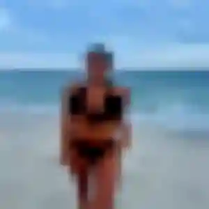 Karima, 22 ans, disponible à Combs-la-Ville pour une rencontre coquine