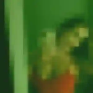 Contacte Anne-Marie, 28 ans à Compiègne en privé