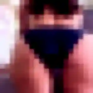 Valerie (23 ans) à Courbevoie attend un rencontre sexy maintenant