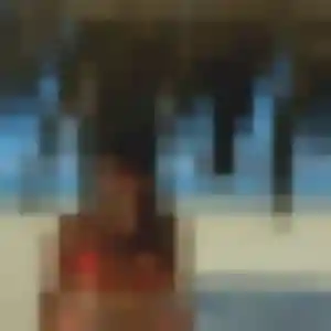 Cyrielle, 21 ans, en ligne à Digoin pour une rencontre coquine