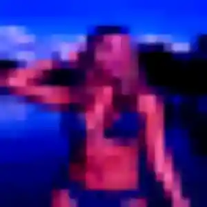 Lina (19 ans) à Entrelacs cherche une rencontre aujourd'hui