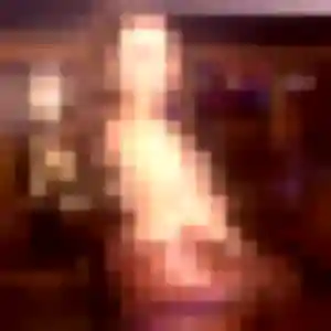 Nadia, 20 ans, en ligne à Épinay-sous-Sénart pour une rencontre coquine
