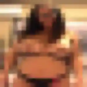 Rosalie, 28 ans, veut un rencontre sexy à Ernée