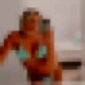 Madeleine (25 ans) à Grand-Champ cherche un rencontre sexy ce soir