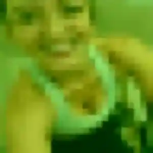 Contacte Alix, 22 ans à Grand-Charmont en privé
