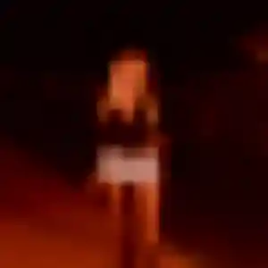 Karen, 37 ans, en ligne à Grand-Charmont pour une rencontre coquine