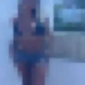 Contacte Candice, 28 ans à Hyères gratuitement