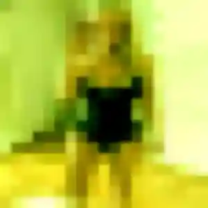 Zephyrine, 27 ans, connectée à Istres pour une rencontre coquine