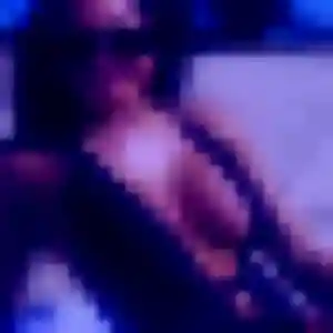Olympe (19 ans) à La Hague attend un rencontre sexy rapidement