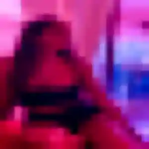 Violette (27 ans) à Le Lorrain attend un rencontre sexy aujourd'hui