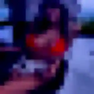 Sara, 36 ans, connectée à Les Pavillons-sous-Bois pour une rencontre coquine