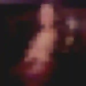 Contacte Ninon, 21 ans à Marseillan en privé