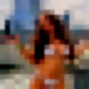 Rejoins Marie-Christine, 34 ans à Moëlan-sur-Mer gratuitement