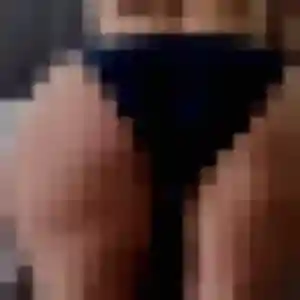 Laura, 26 ans, cherche un rencontre sexy à Montluçon