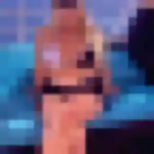 Colombine, 21 ans, en ligne à Naintré pour une rencontre coquine