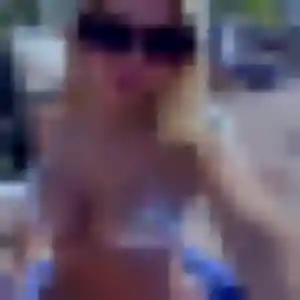 Contacte Raphaelle, 22 ans à Niort gratuitement