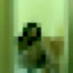Rejoins Leila, 20 ans à Poissy gratuitement