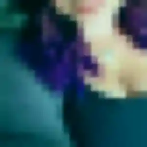 Barbara (20 ans) à Rives-du-Loir-en-Anjou attend une rencontre ce soir