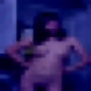 Delia, femme de 27 ans veut rencontre sexy à Roost-Warendin
