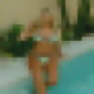 rencontre sexy à Rosny-sur-Seine : photo de Josephine, 19 ans - accès libre