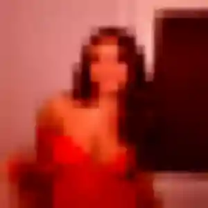 Sexy Typhaine, 28 ans à Saint-André-de-la-Roche - voir sa photo