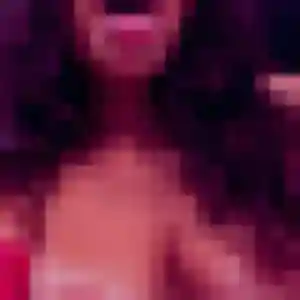 Charmante Sixtine, 25 ans à Saint-Arnoult-en-Yvelines - voir sa photo