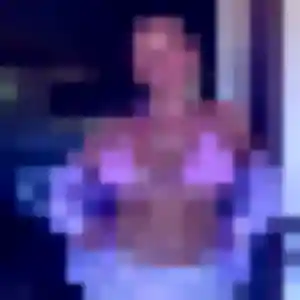 Photo privée de Isabella, 28 ans à Saint-Berthevin - rencontre coquine
