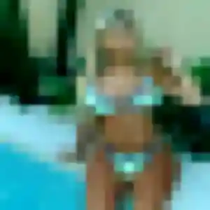 Nathalie, 31 ans, connectée à Saint-Denis-en-Val pour une rencontre coquine