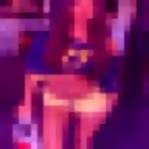 Rachida, 19 ans, cherche un rencontre sexy à Saint-Privat-des-Vieux