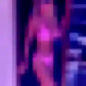 rencontre sexy à Saint-Rémy-de-Provence : photo de Lily, 24 ans - accès libre
