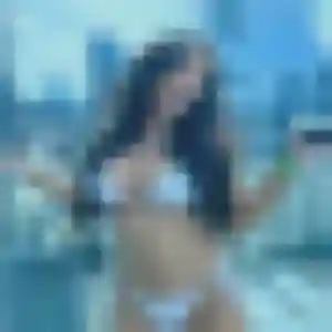 Rencontre Alessandra, 22 ans à Saint-Yrieix-la-Perche en privé