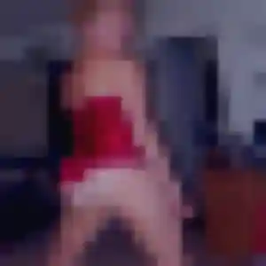 rencontre sexy à Sainte-Foy-lès-Lyon : photo de Charlotte, 26 ans - accès libre