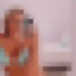 Charmante Julie, 29 ans à Saulx-les-Chartreux - voir sa photo