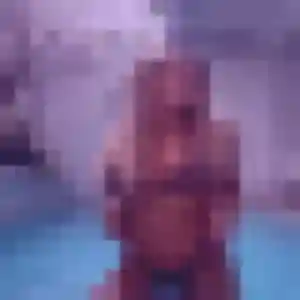 Francine, 22 ans, en ligne à Tain-l'Hermitage pour une rencontre coquine
