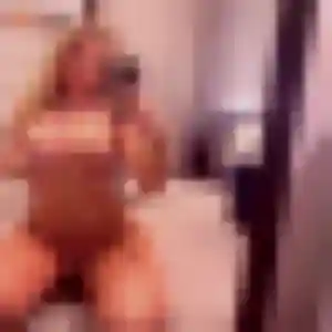 Alessandra, 30 ans, disponible à Thyez pour un rencontre sexy