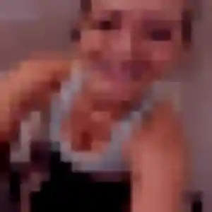 Laura (21 ans) à Trégunc cherche un rencontre sexy rapidement