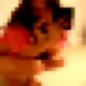 Photo sexy de Flavia, 30 ans à Val-de-Reuil - plan discret