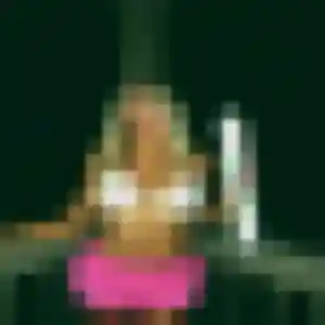 Charmante Tessa, 26 ans à Villeneuve-lès-Avignon - voir sa photo